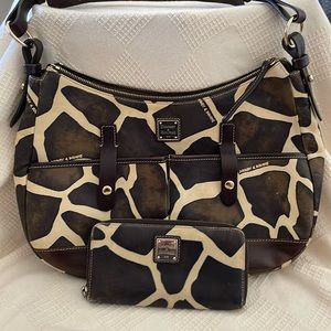 Dooney & Bourke pide and wallet